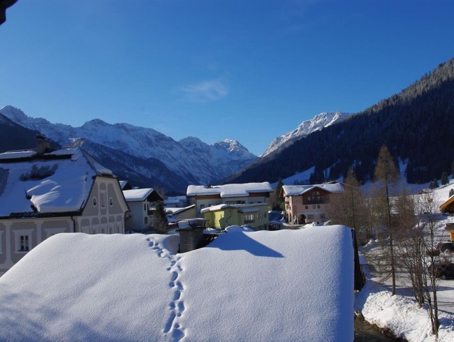 Ausblick auf das verschneite Kleinarl