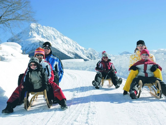 Rodeln und Schlittenfahren